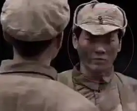  新老亮剑对比,同是有胜阅兵一个得意洋洋,一个面无表情