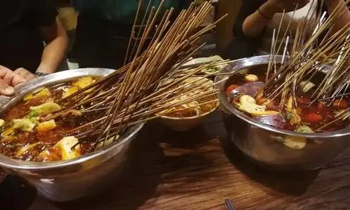  东营美食地图带你走进花串串,串串王驾到