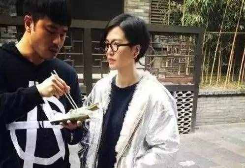  谭维维男友谭维维被求婚啦