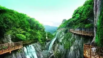  云顶包门票环保车及五彩通天飞索海坛古城清宫佳丽秀龙凤头海滨浴场龙坛湾酒店四天动车团