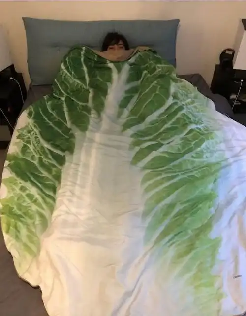  搞笑gif趣图美女,你这是在扮演一颗等着被猪拱的白菜吗