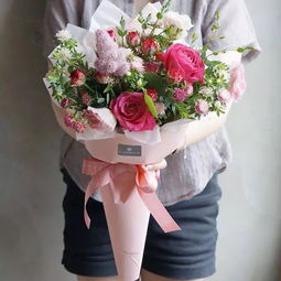  说一千句情话,不如亲自送她一束花