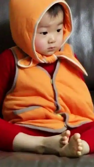 求韩国综艺节目超人回来了中宋民国小可爱的表情包or高清无码壁纸 求韩国综艺节目超人回来了中宋民国小可爱的表情包or高清无码壁纸