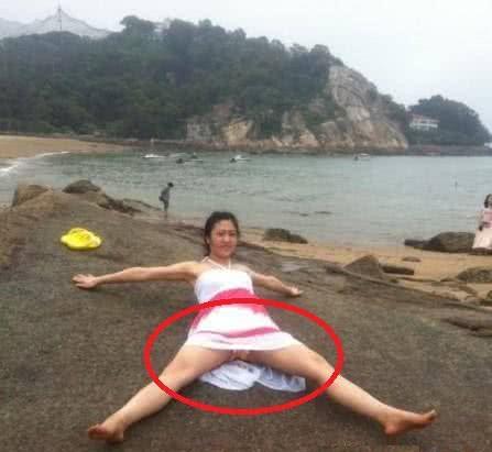  搞笑gif图嘿,哥们,今晚去潇洒不