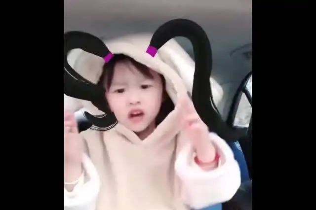  卡点这一块妹妹就没输过,这表情这动作,原谅我忍不住学了起来
