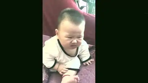  萌娃非要吃柠檬,这小表情,我能笑一辈子