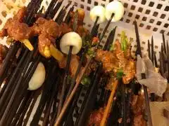  草根串串南城都汇店