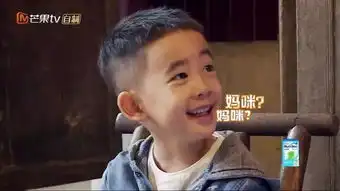  小小春和嗯哼字字金句可爱的萌娃,大家有没有被圈粉了呢