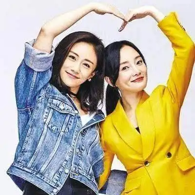  刘芸儿子8岁了,郑熙岳长开之后气质变化太大,妈妈基因强大