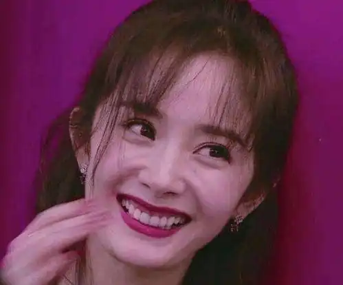  爱笑的女孩子都很丑杨幂刘亦菲陈都灵这是怎么了