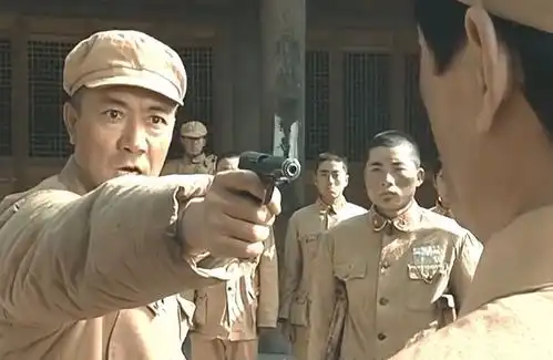  亮剑常乃超被俘,表情却满脸不屑,哪来的自信