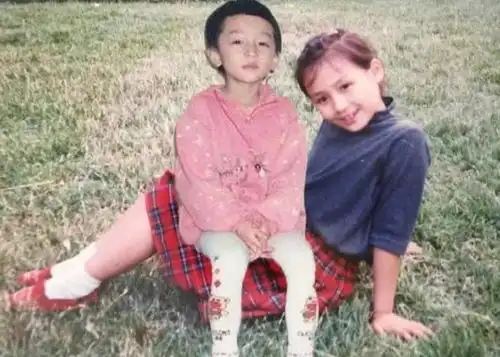 姐妹情深的表情包杨紫