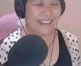  乔碧萝被全网封杀,如今又死灰复燃,新照片成御姐范,设备又升级了