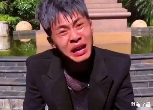 广西最火网红许华升,一场直播300万,座驾挂两块车牌相当个性