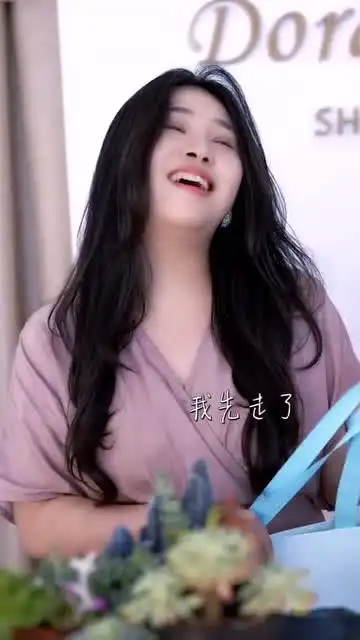  原以为是姐妹情深,谁知道是塑料姐妹花