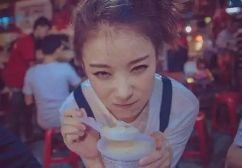  倪妮当时的一杯酸奶炒冰,就暗示了她与井柏然复合的可能性