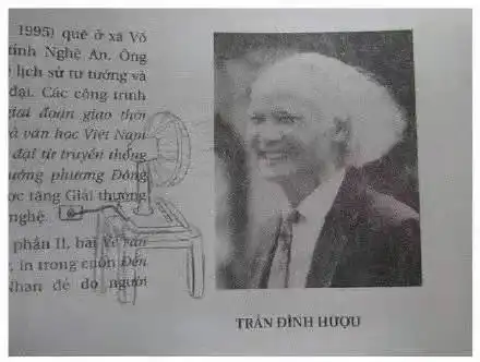  学生课本涂鸦惊艳众人,语文老师表示这双巧手不写检讨浪费了