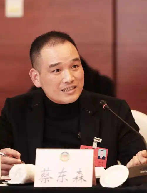  太拼了诸暨两会出了一套表情包肯定有你认识的人