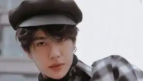 痞帅王一博就是表情帝,这么沙雕的表情,绝对没有第二个人 痞帅王一博就是表情帝,这么沙雕的表情,绝对没有第二个人