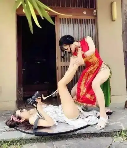  搞笑大哥,你这平衡能力真好