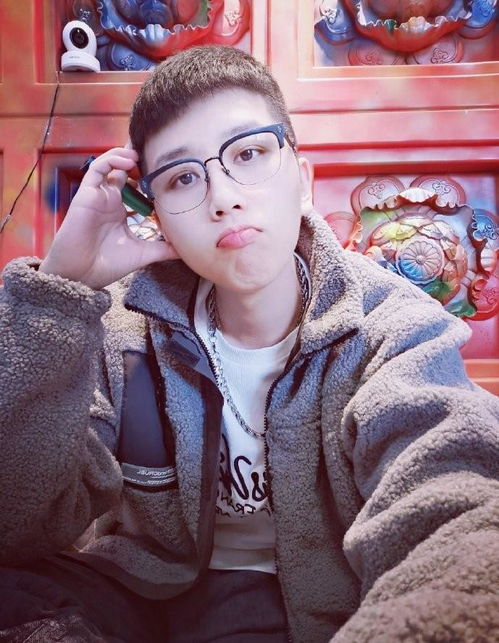  真香表情包王境泽相亲了撞脸蔡徐坤,像于妈华少集合体
