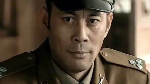 亮剑鸿门宴楚云飞包围李云龙,结果李云龙绑满炸弹