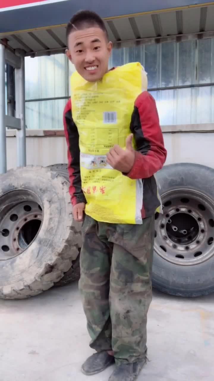  二毛五小黄鸭,表情大爆炸
