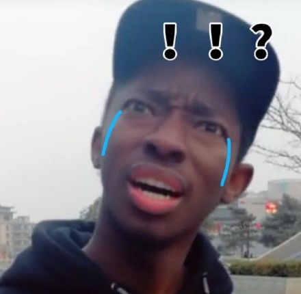 魔性真人笑容表情包拔牙