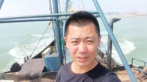  小斗远洋出海打工,一个月能赚8000块,但老家很少有人愿意去干