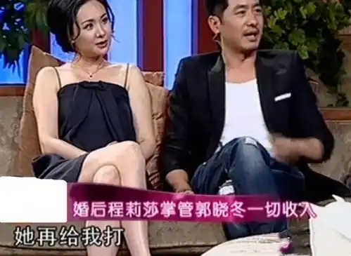  拍段子跳热舞,黄圣依和程莉莎大秀好身材,力证姐妹情深