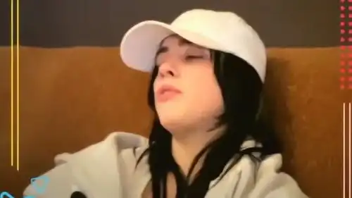  碧梨清唱badguy,张嘴自带音效,一脸老娘唱腻的表情