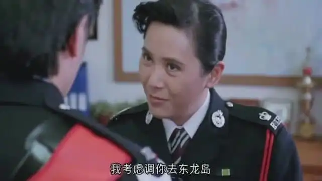  逃学威龙2星爷被调去荒岛做交警,星爷愤而辞职我不干了