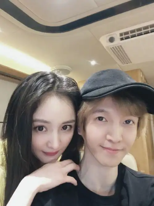 baby连续6年发文为杨幂庆生,时间点力证姐妹情深,互动有爱 baby连续6年发文为杨幂庆生,时间点力证姐妹情深,互动有爱