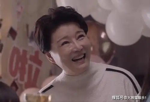  10对撞名的女星,同名不同命,有人公开互撕,有人无辜被连坐