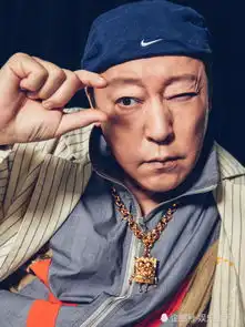  还记得狂野男孩苏大强吗时尚大片曝光,网友给小鲜肉留点面子