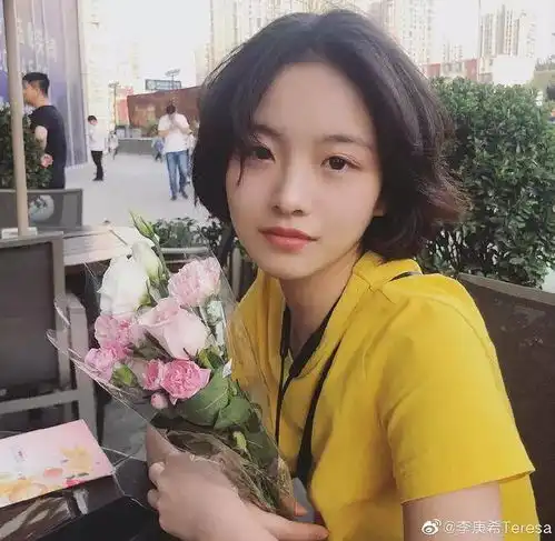  十大00后当红女星她们肤白貌美大长腿太靓丽惊艳