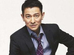 刘德华弓着腰为韩团颁奖,却全程被无视,脸上表情引起众怒 刘德华弓着腰为韩团颁奖,却全程被无视,脸上表情引起众怒