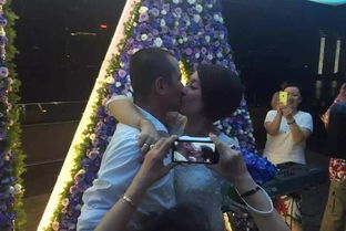  文章经纪人回应离婚两人友好分手对孩子会一如既往