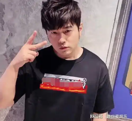  发新专辑周杰伦亲自回复粉丝我也在等消息他还否认自己变瘦