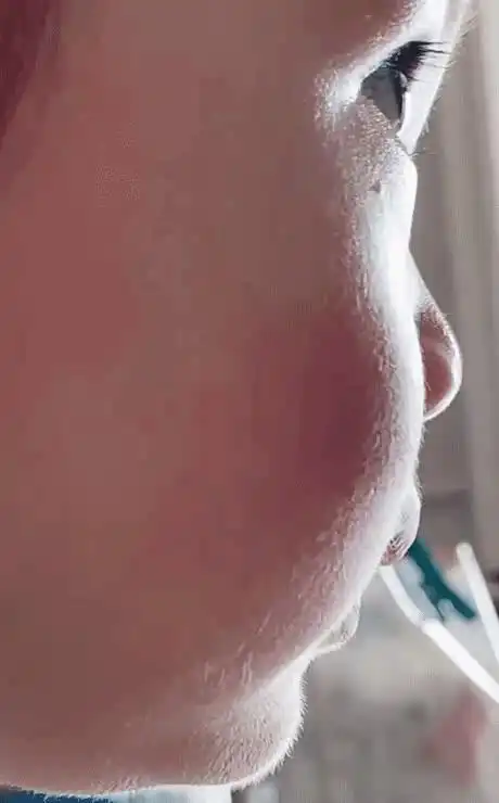 每日一笑小孩搞笑gif动图,专治不笑