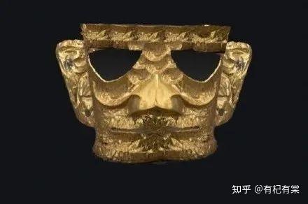  三星堆黄金大面具与金沙黄金面具竟然是亲戚它的另外半张脸究竟是什么样的