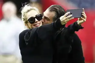  曝ladygaga与未婚夫分手交往著名经纪人新男友遭扒
