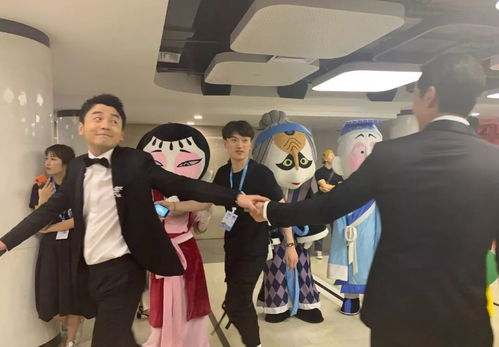  雷佳音英文名笑喷,但更因为大脑袋,屡次上热搜