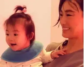  论晒妻女狂魔周杰伦和陈冠希谁最疯狂