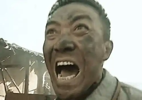  同样是李云龙秀芹的婚宴,老版啃烂白菜,看到新版比我吃的都好