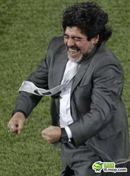 马拉多纳丰富表情再露天真足以感动世界 马拉多纳丰富表情再露天真足以感动世界