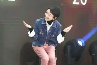  周冬雨生日会穿牛仔褂配小粉裤显低调,和小黄鸭合照秒回童年