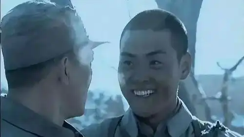  亮剑主演18年后重聚,和尚老到认不出,配角成一线大腕
