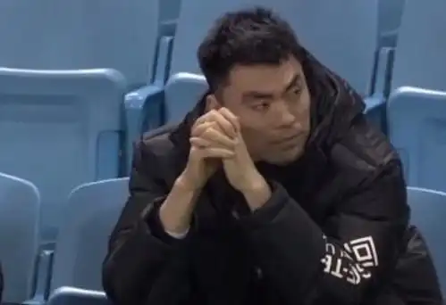  辽宁惨败众生相艾伦金金畅聊,二哥大韩面无表情,杨鸣生无可恋