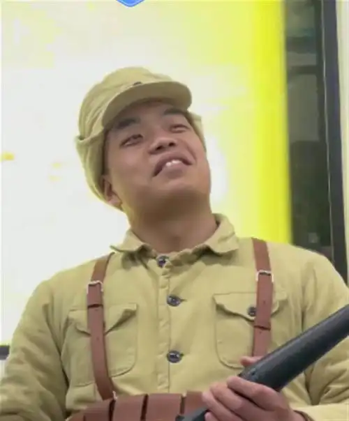  男子撞脸亮剑王有胜,被万岁山武侠城聘为景区npc